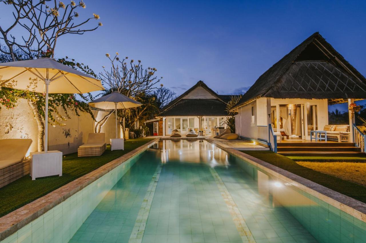 Villa Waru レンボンガン島 エクステリア 写真