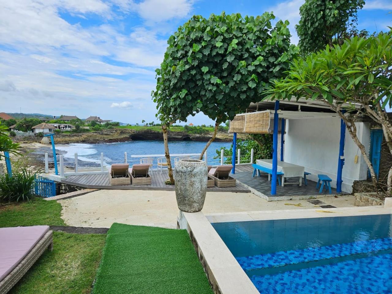 Villa Waru レンボンガン島 エクステリア 写真